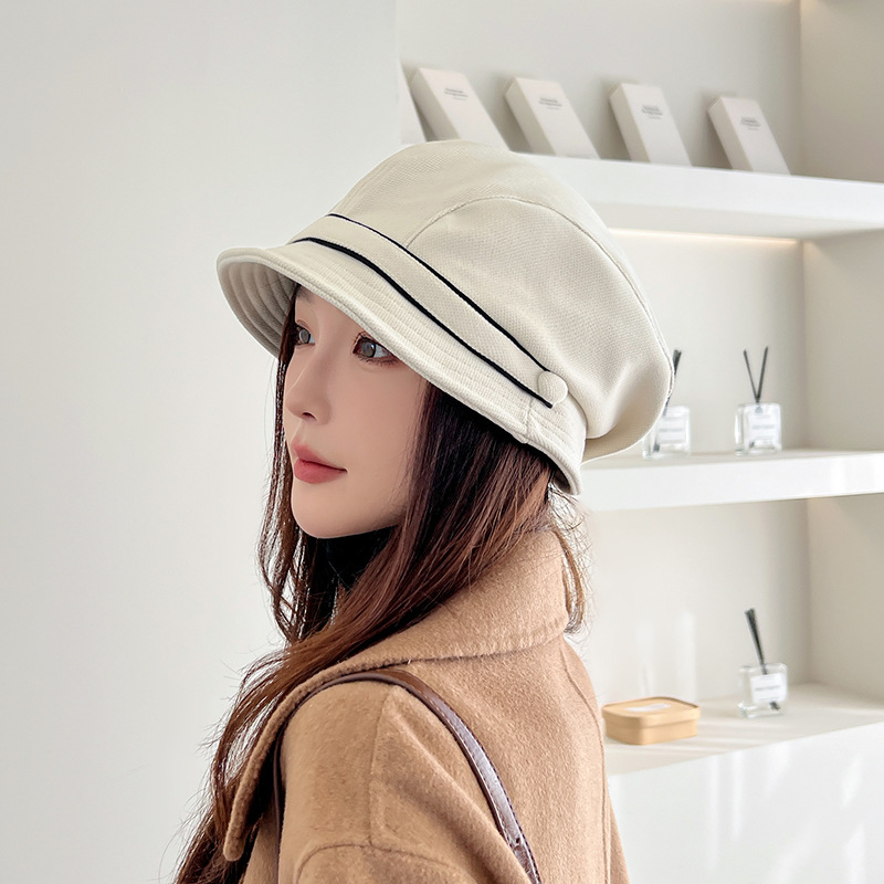 Nicho botón de pila sombrero de mujer otoño nuevo estilo de boina universal sombrero de pescador de borde corto sombrero de cara simple