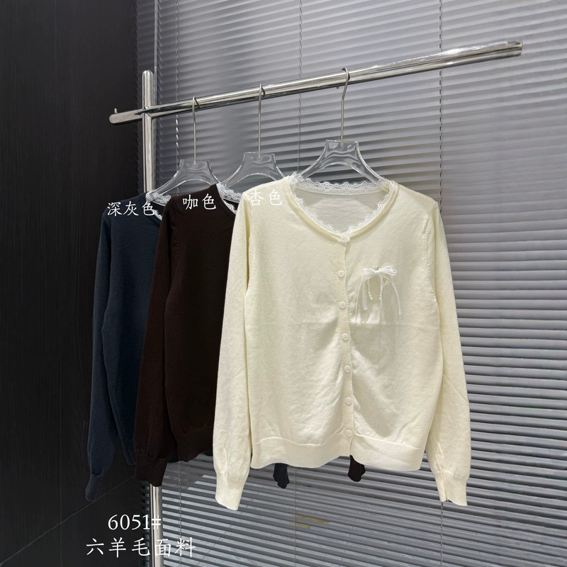 Korean-style lace-up pullover knit top for women, unique and very stylish sweater for autumn and winter, beautiful inner top