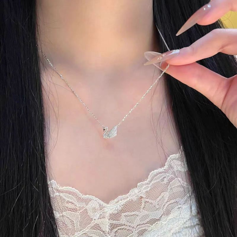 Xu Xu Four Seasons スワンネックレス レディース ライト ラグジュアリー ハイエンド イン ニッチ デザイン 多用途 恋愛と深空 鎖骨チェーン|undefined