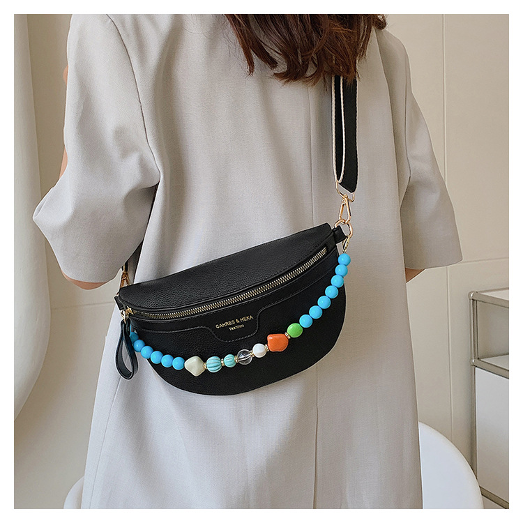 Women's Medium Pu Leather Solid Color Streetwear Beading Dumpling Shape Zipper Fanny Pack display picture 20