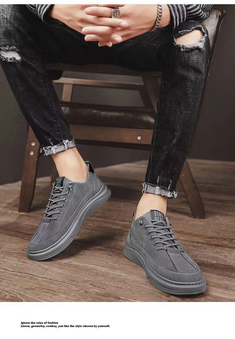 Stylish Sneakers in Gray