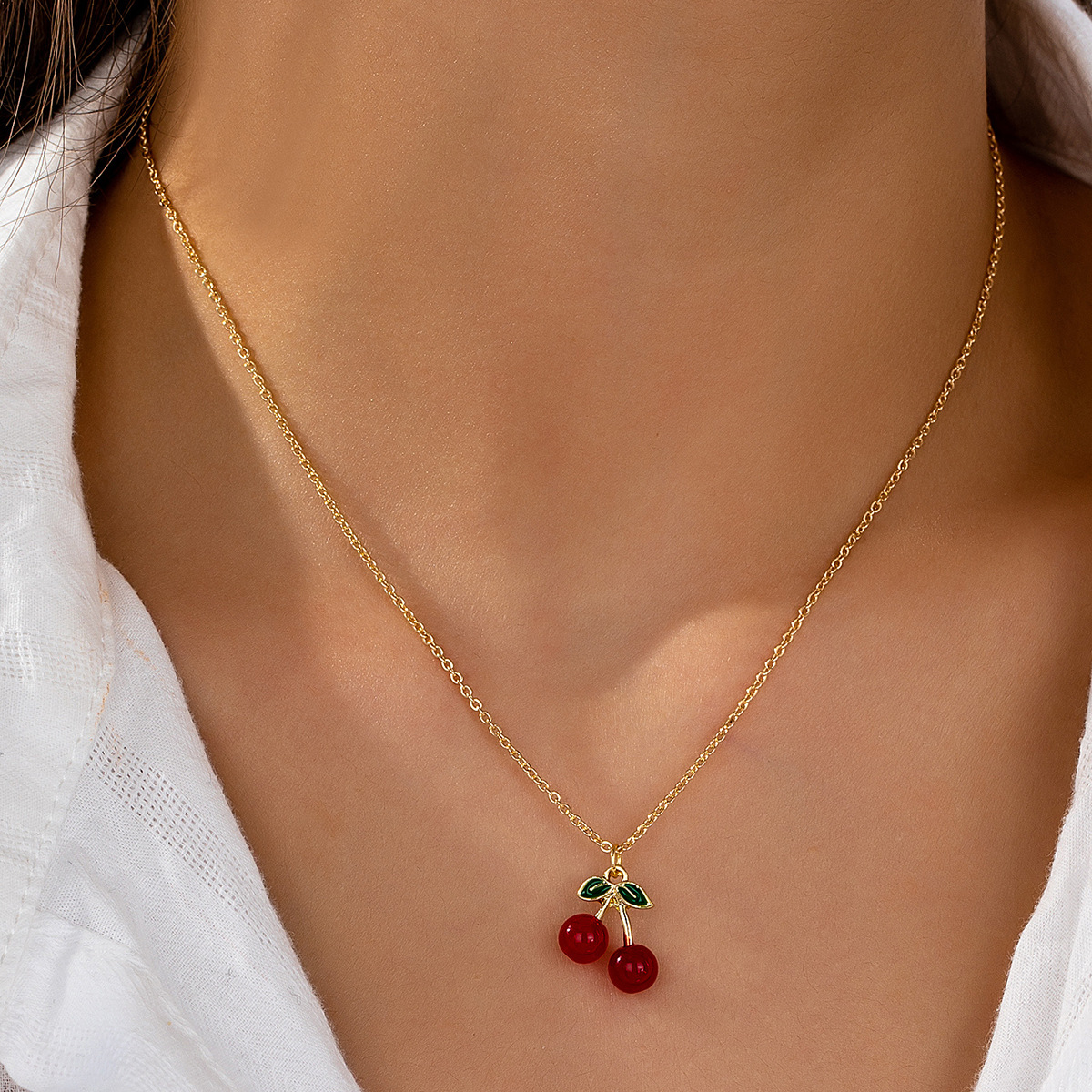 Collier ras de cou élégant en perles baroques plaqué or argent_voghion.com
