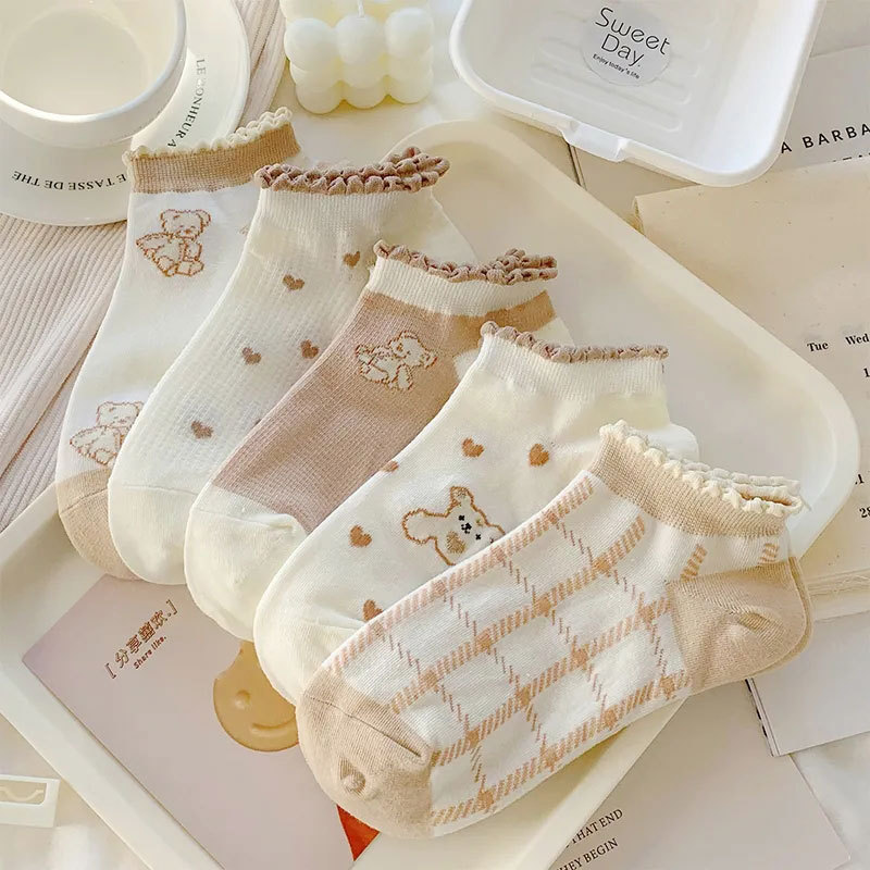 Summer new cute bear socks women's shallow short socks summer thin cute Japanese sweet lace boat socks wholesale