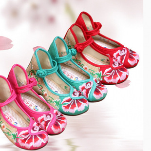 2018 Spring and Autumn New Chinese Style Girls' Embroidered Shoes Old Beijing Cloth Shoes with Buckle and Linen Elegant Dance Shoes