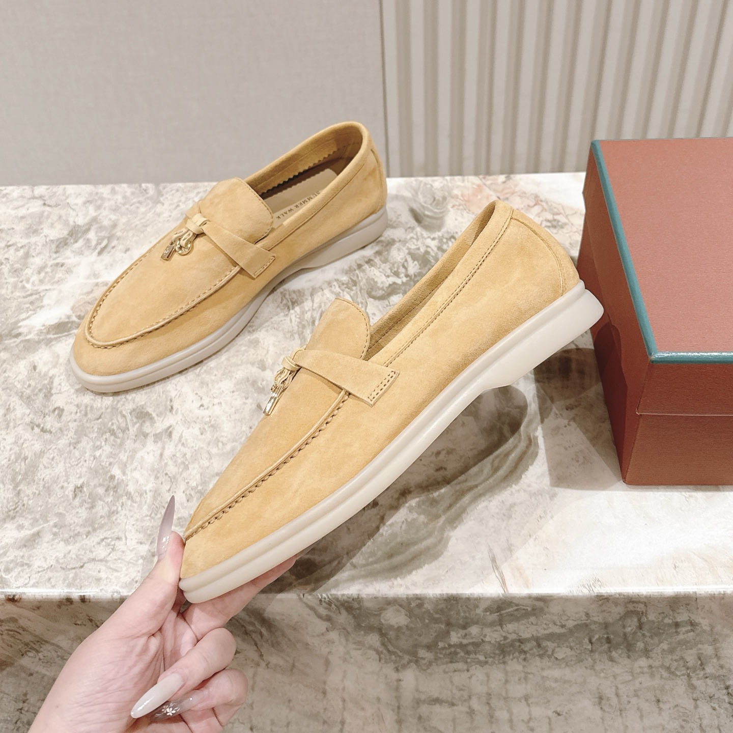 乐福鞋女2025夏新款流苏扣一脚蹬休闲懒人鞋平底单鞋奢侈品男士鞋