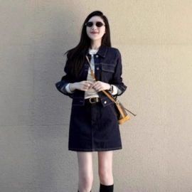 时尚休闲套装;连衣裙;女式针织衫