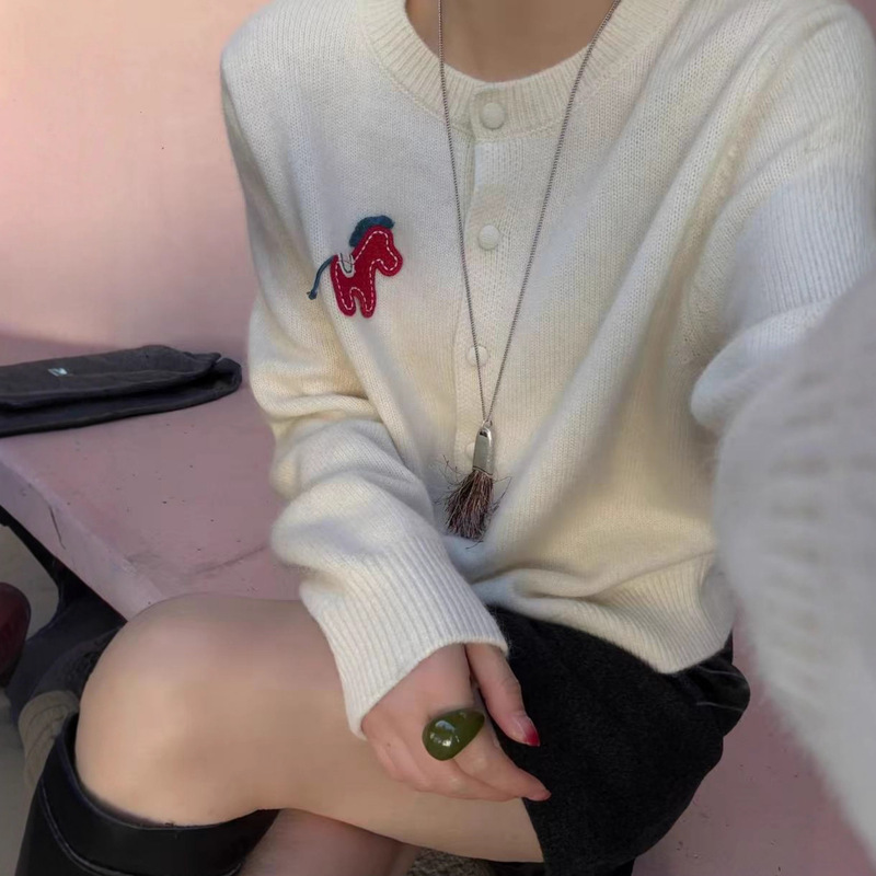 Soft and Waxy Snowflake Velvet ~ Round Neck Pony Knitted Cardigan Jacket for Women, New Autumn and Winter Versatile Top Red Sweater