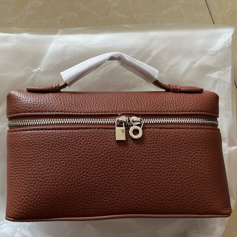 Sequoia Brown [hardware without letters]]