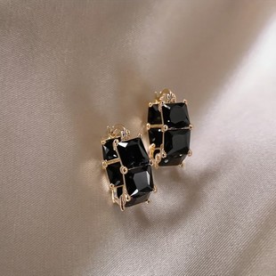 �羳�r�и߼��аٴ�����~��ʯ���h����С���OӋ���|���Ů���l