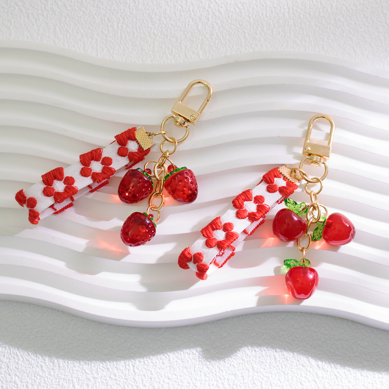 Cute Sweet  Strawberry Arylic Bag Pendant Keychain display picture 2