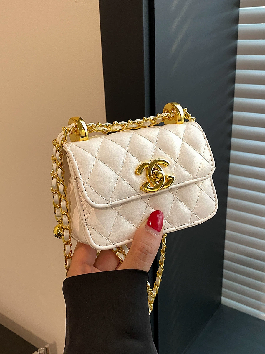 Маленькая сумка через плечо, плечевые сумка, цепочка, стиль Chanel, городской стиль, сумка через плечо на цепочке