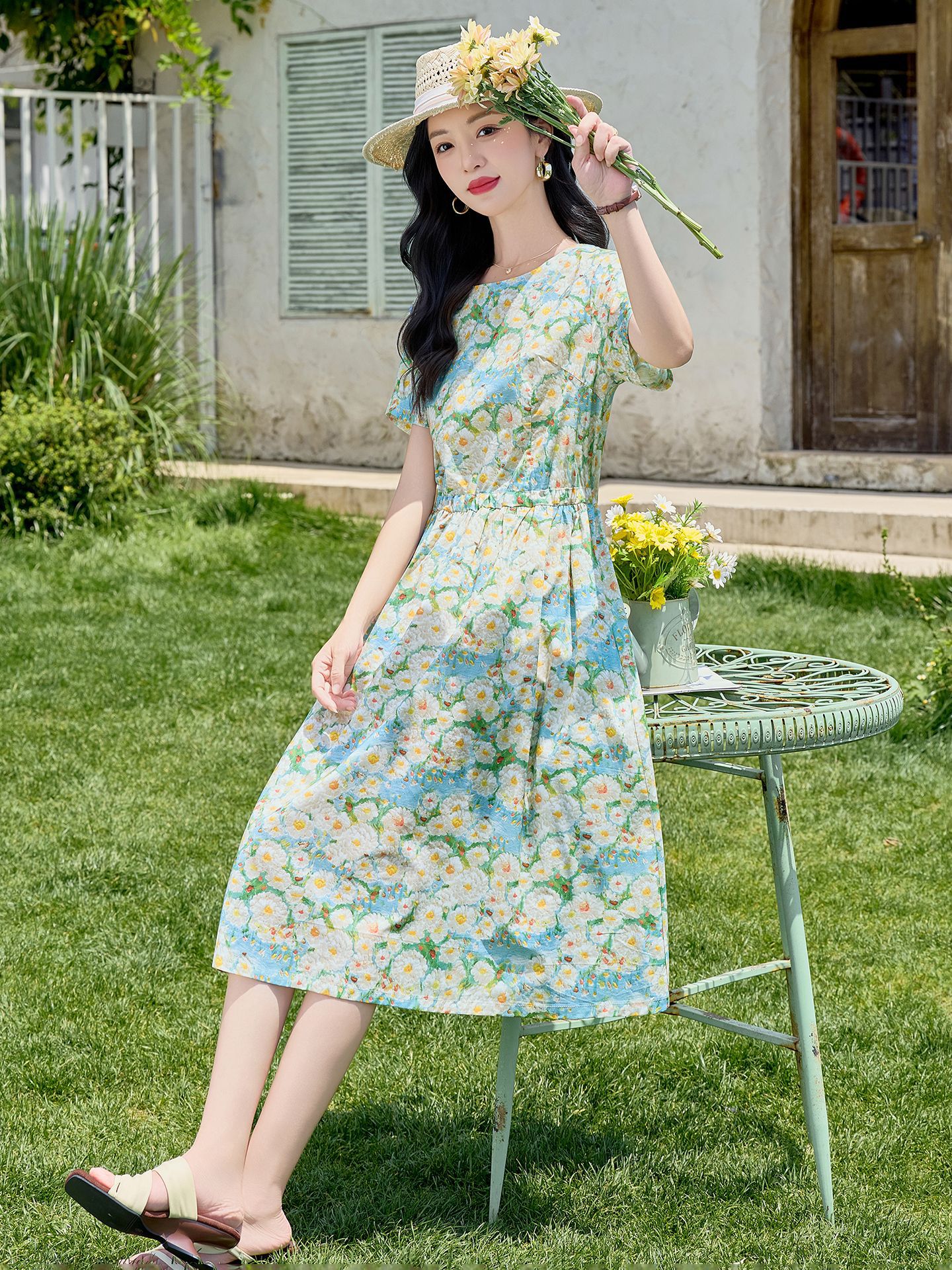Đầm maxi nữ thắt eo họa tiết hoa nhí màu xanh lá dáng suông dài — Xanh lá cây nhạtcolor