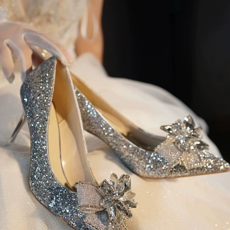 Хрустальные свадебные туфли на высоких каблуках на каблуках маленький мастер свадебный темперамент бант французское вечернее платье свадебные туфли невесты