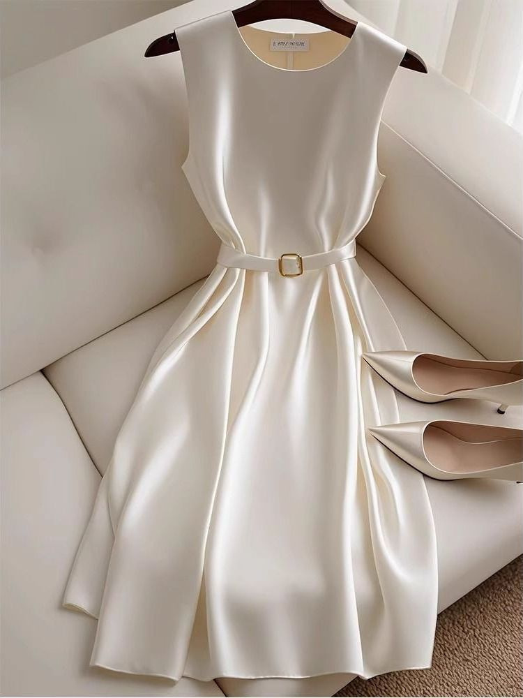 Elegant white dress with sleeves sleevless, french style 2