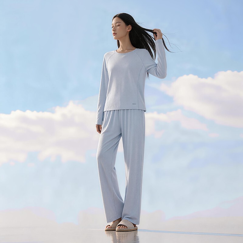 Seamless deep sleep set with chest pads, long-sleeved and long-pant, women's postpartum clothing with external seams, skin-friendly pajamas and loungewear