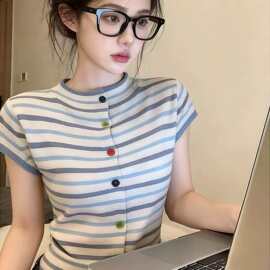 韩系条纹半高领冰丝针织开衫女2026年夏季新款时尚修身小飞袖上衣