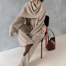 2025秋冬新款宽松慵懒风斜襟围巾多穿针织开衫+阔腿裤女两件套