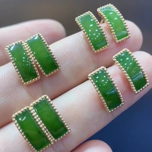 Fubei Diamond Jewelry [18K Gold Thick Gold Full-Set Hetian Jasper Crescent Moon Earrings] Bare Stone Size 6*13mm