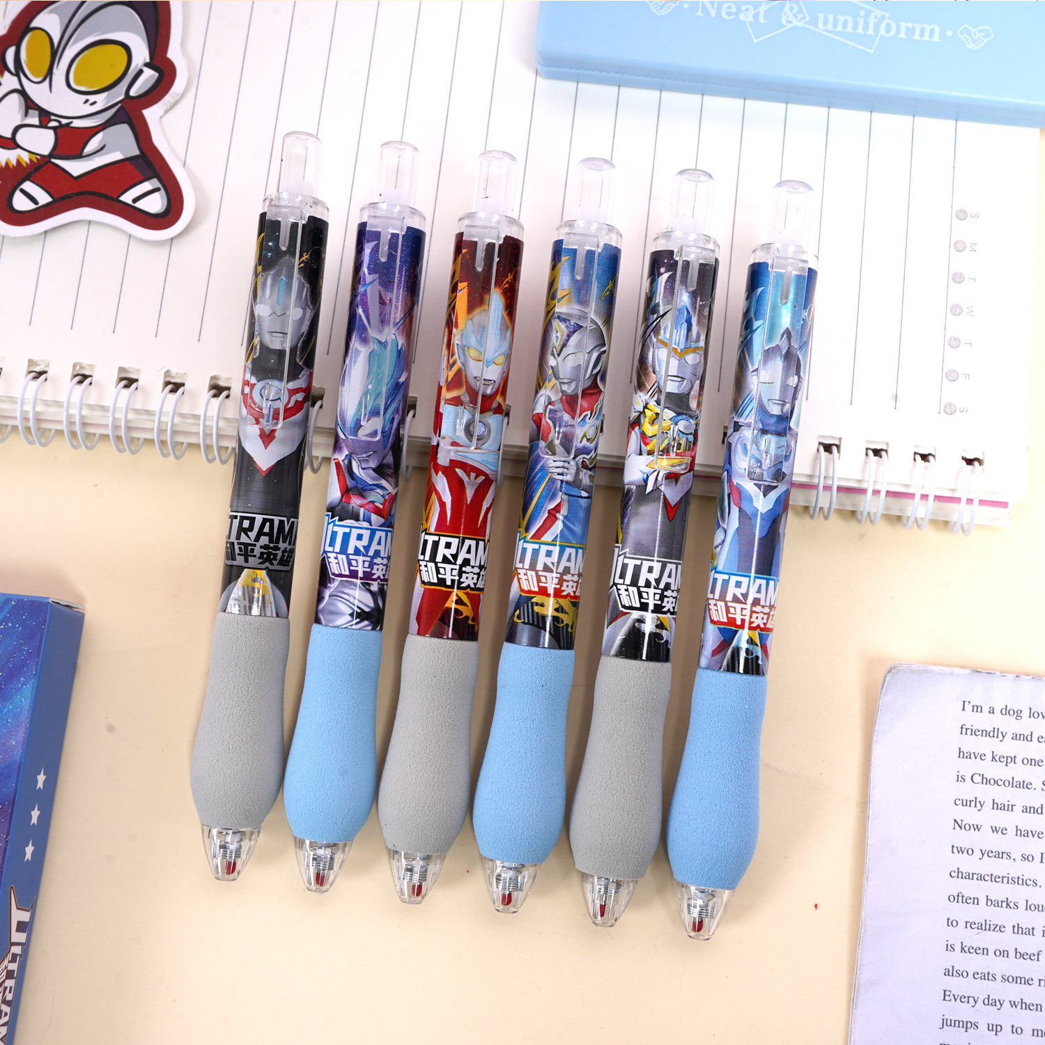 GP - 727 Ultraman Hero Soft Cover ST bolígrafo neutro para estudiantes de secado rápido bolígrafo negro de carbono de 0,5 mm