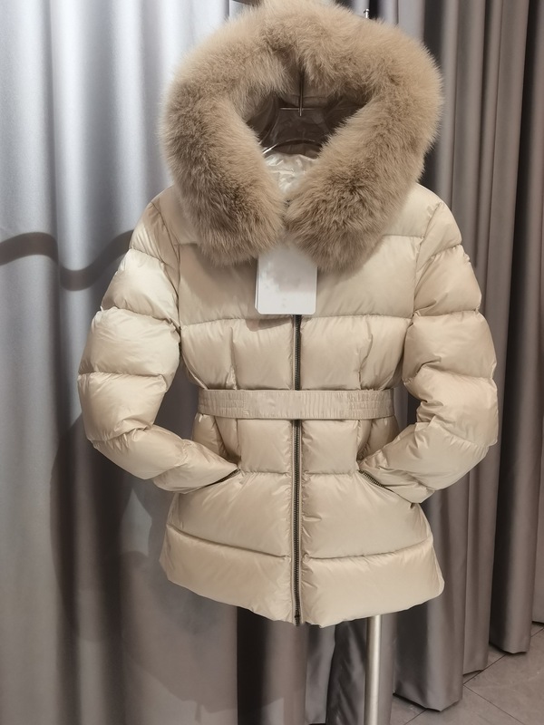 毒家现货正确版本M家24秋冬新款女士毛领收腰羽绒服外套时尚百搭|undefined