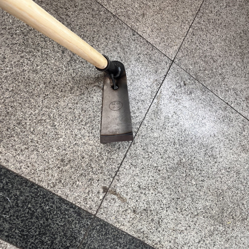 1.2m개의 나무 손잡이가 있는 망간강 막대 괭이