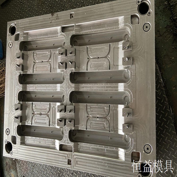 PA过滤器塑料模具铝壳压铸模具PP婴儿餐椅电源盒充电桩铝合金模具