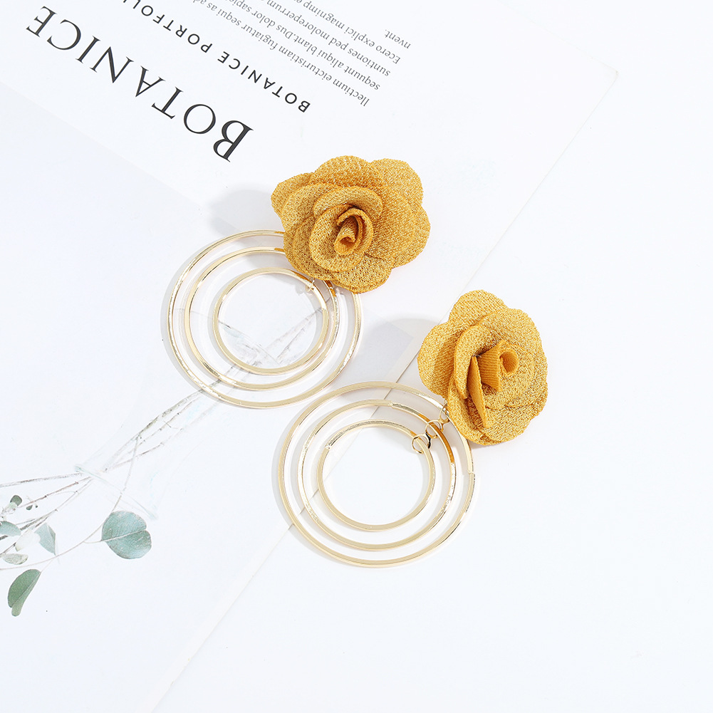 Boucles D&#39;oreilles Fleurs En Tissu Doux display picture 10