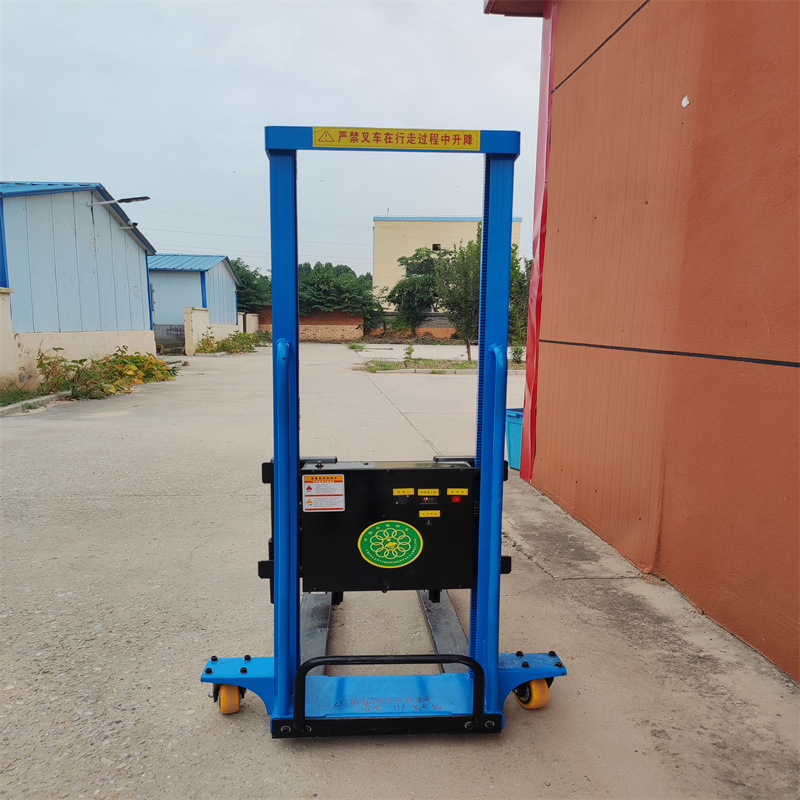 电动液压随车叉 堆高搬运装卸货小型车叉 全自动便携站驾式叉车