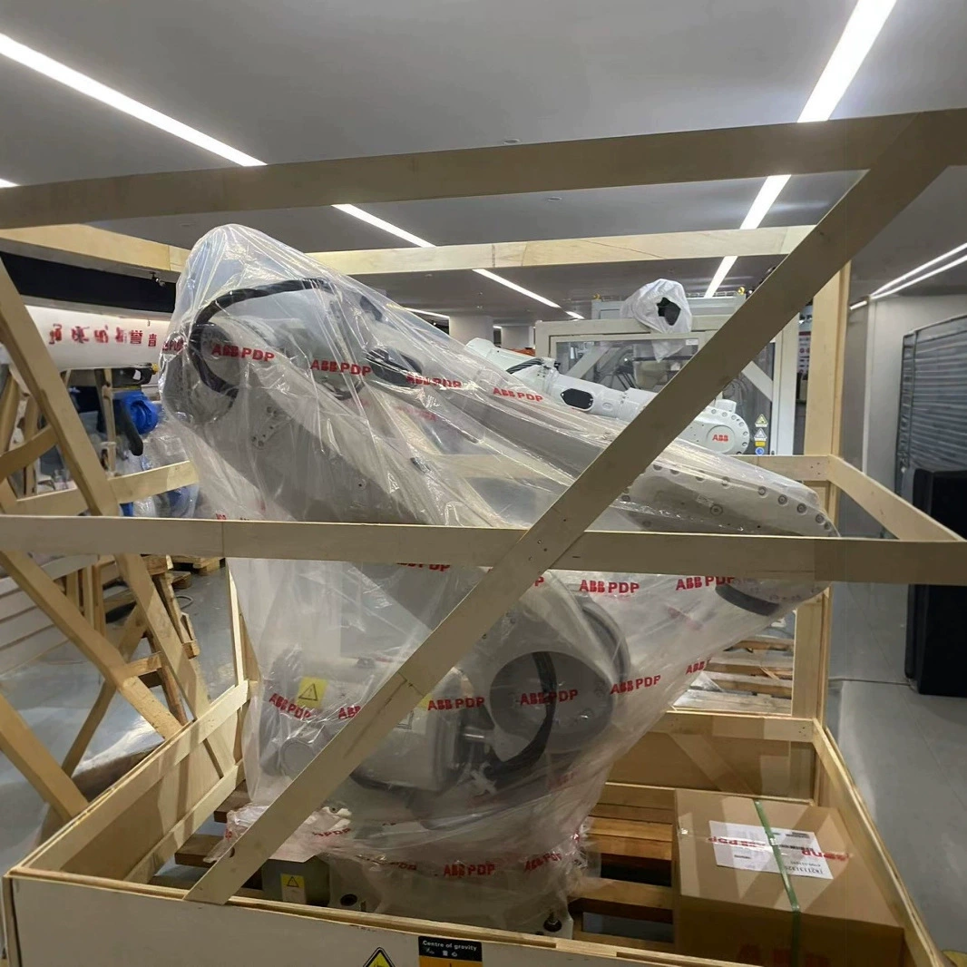 Робот ABB IRB6700-150/3.2 для обработки и паллетирования