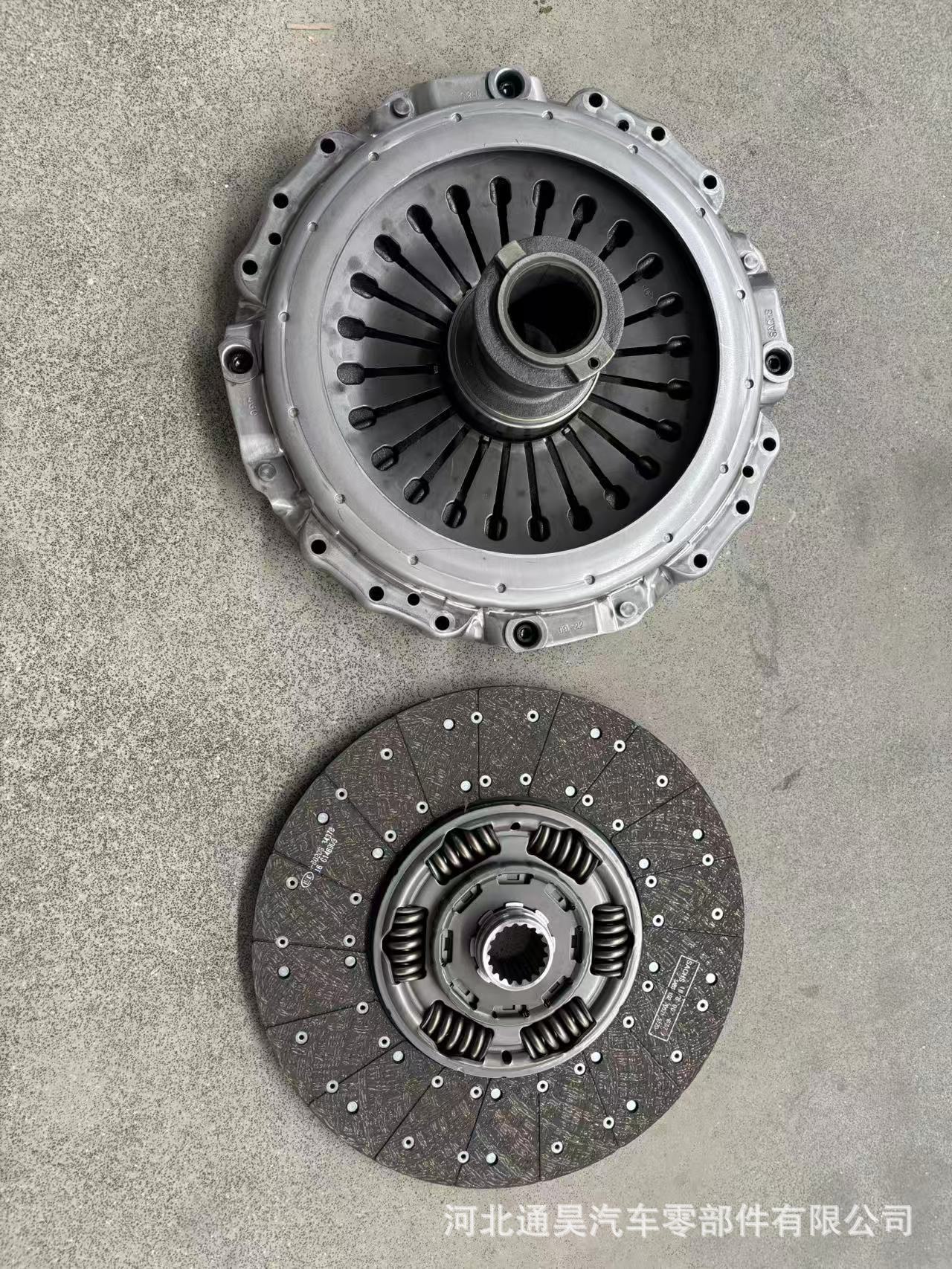 Heavy-duty truck clutch set 3400122801, truck clutch pressure plate and clutch disc assembly, heavy-duty truck parts