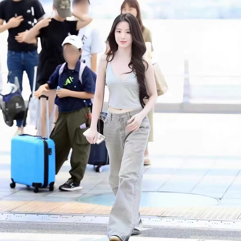 Currently, Korean Dongdaemun designer [Ye Shuhua's style] loose casual jeans