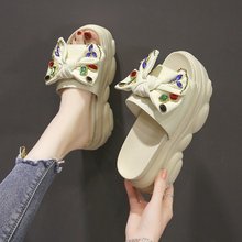 2024年新款水晶纽扣蝴蝶结拖鞋松糕厚底女鞋