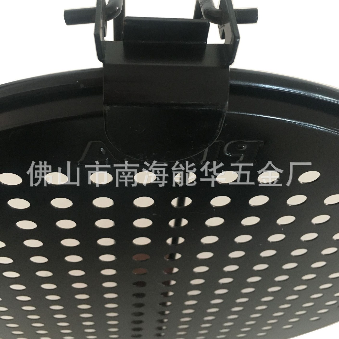 Los fabricantes suministran la placa de pizza barbacoa herramientas de barbacoa cuenca ronda tramo piezas de aceite de procesamiento de estiramiento de presión Placa de barbacoa hogar