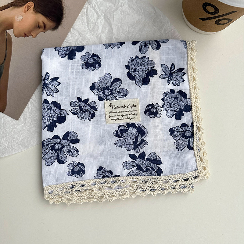 Bufanda cuadrada de encaje de moda de algodón y lino 60*60cm Bufanda de seda de flores de todo fósforo de ocio y arte Decoración fotográfica de vacaciones Accesorios para el cabello