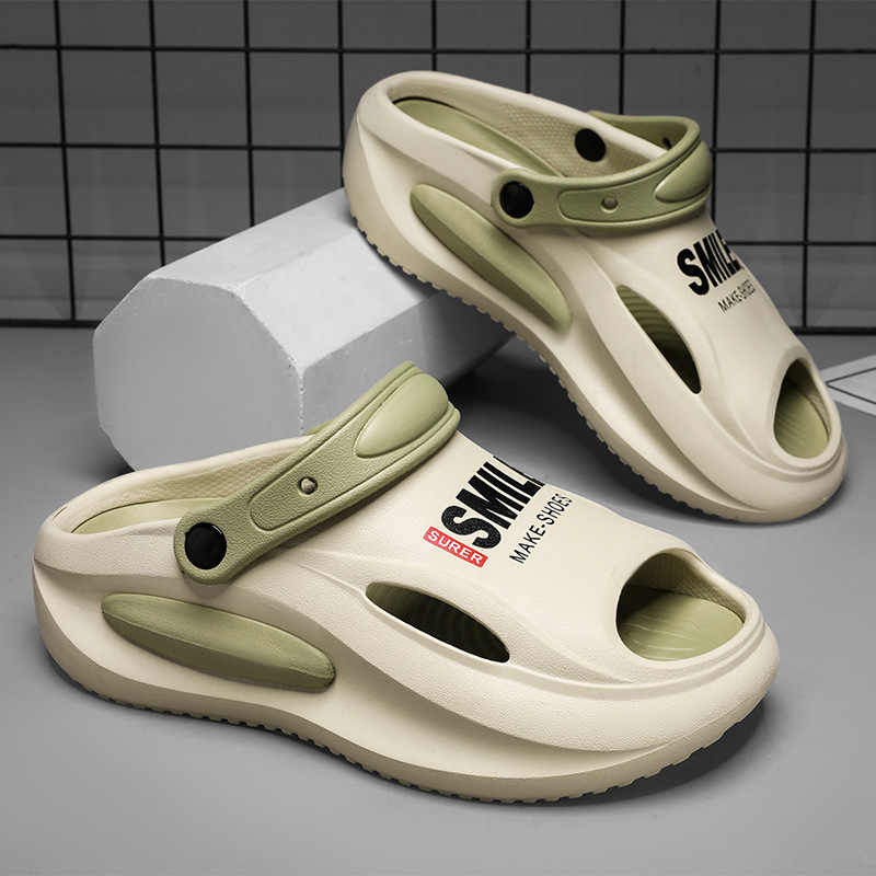 En nombre de las sandalias y pantuflas para hombres y mujeres, los estudiantes de verano EVA pisando mierda, suelas gruesas, uso externo, conducir sandalias y pantuflas transfronterizas