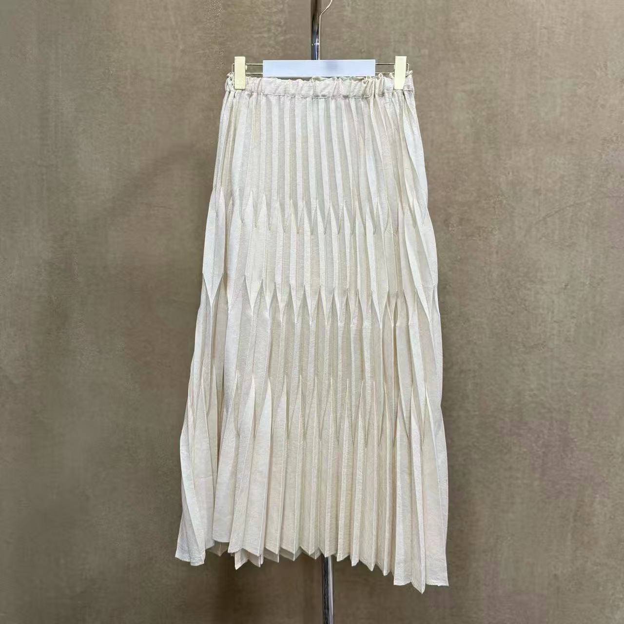 褶皱新款纯色松紧腰时尚气质设计感手工褶弹力宽松半身裙