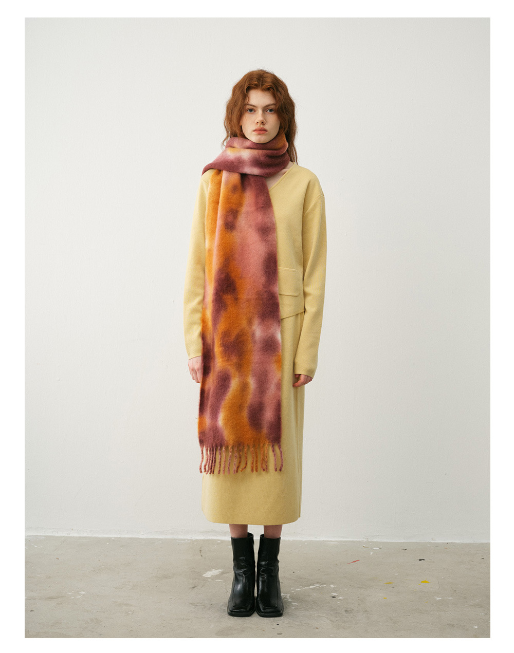Sciarpa con frange in simil-cashmere tie dye per donna_voghion.com