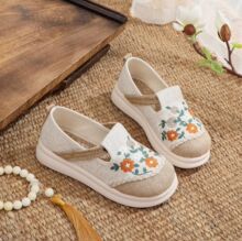 2025新款老北京女生绣花布鞋休闲运动旅游单鞋民族风亚麻学生布鞋
