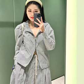 26SS早春新品跨境外贸原标P家三角铁标休闲条纹短裤夹克外套女装
