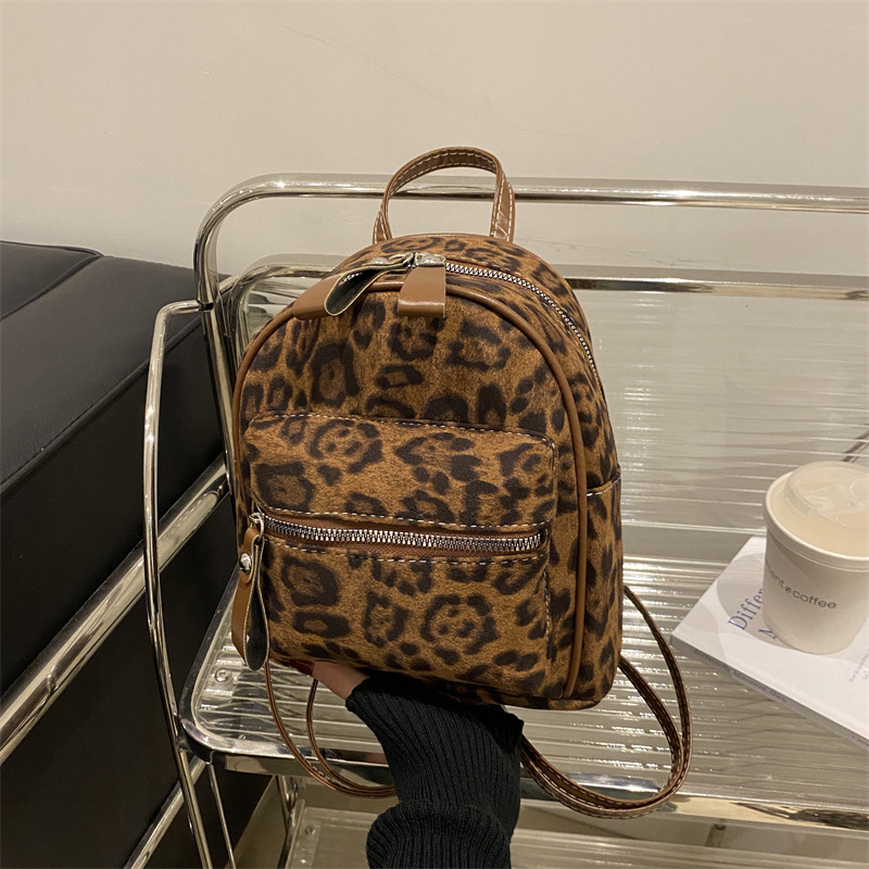 Moda coreana leopardo mochila mujer 2024 otoño invierno nueva bolsa de mano personalizada viaje viaje mochila pequeña