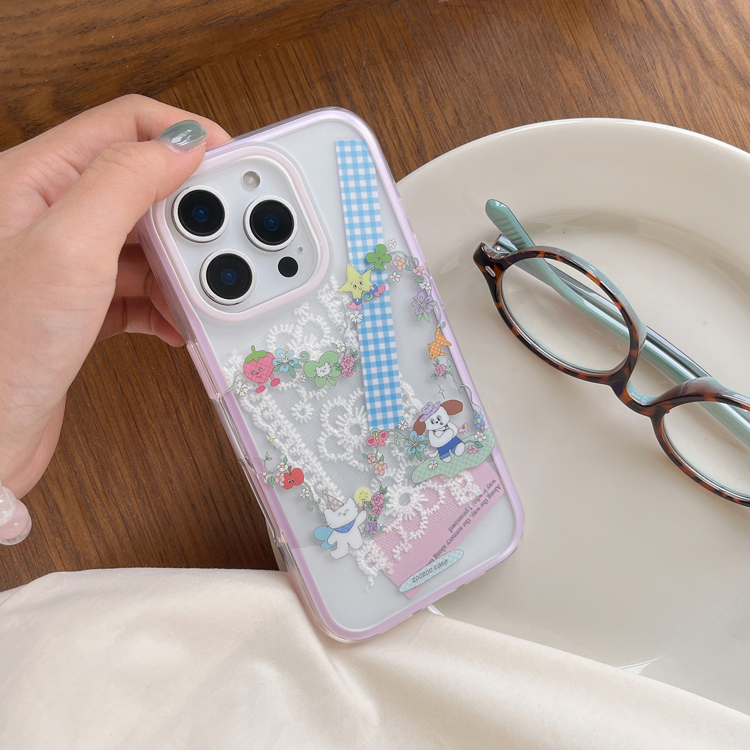 Xiaoren Gentle Morning Glory, gatito y cachorro para Apple 15ProMax, funda para teléfono móvil 16Pro dos en uno 14/13