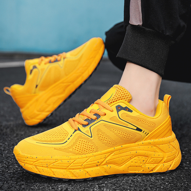 Summer new foreign trade racing cushioning marathon running shoes men's fly woven breathable casual casual couple sports shoes wholesale