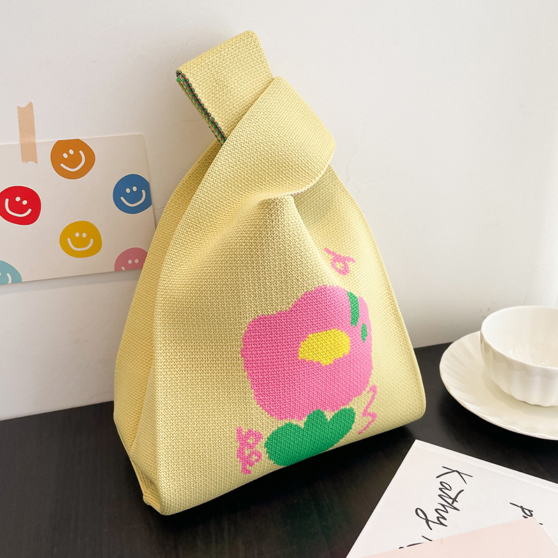 Women's Medium Knit Flower Cute Open Handbag display picture 7