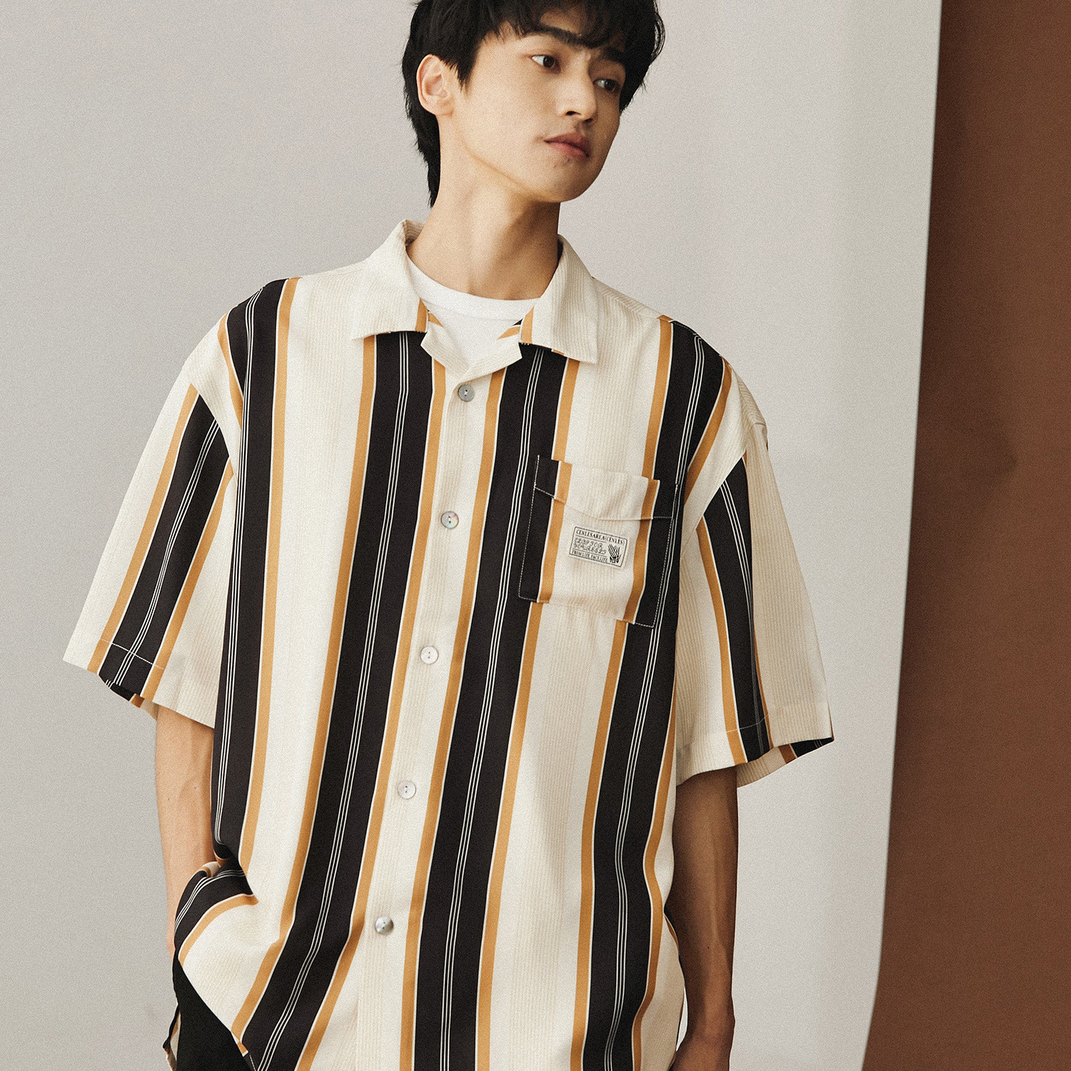 2023 nueva moda americana oldschool camisa de manga corta de los hombres casual Camisa a rayas Hawaiana de verano de los hombres