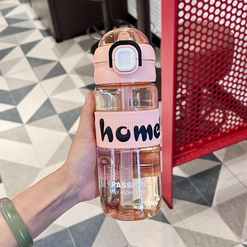 Nueva taza de agua de gran capacidad, doble bebida, estudiantes masculinos y femeninos, botella de agua deportiva portátil de alto valor, taza de verano de plástico con pajita