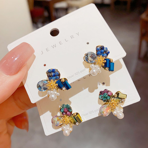 Designer Minimalist Crystal Petal Earrings, Lightweight Luxury, Versatile Silver Needle Earrings - 2024 New Trend Ear Accessories