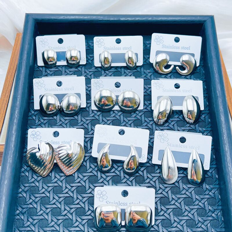 Cross-Border European and American Ins Style 18K Gold Stainless Steel Hydraulic Earrings Irregular Stainless Steel Ear Studs Wholesale from Manufacturer Cross-Border European and American Ins Style 18K Gold Stainless Steel Hydraulic Earrings Irregular Stainless Steel Ear Studs Wholesale from Manufacturer