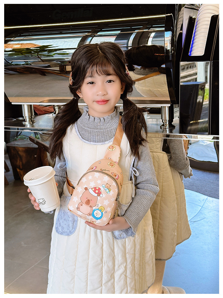 A new printed children's bag featuring cute and stylish Japanese cartoon boys' and girls' chest bags and Capibara baby coin purse undefined