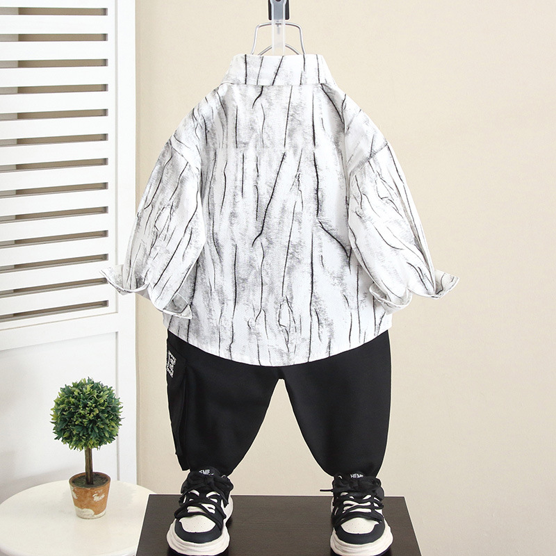 5995 Traje casual de otoño para niños Camisa de manga larga fresca y atractiva de dos piezas 2024 New Boy Spring and Autumn Tide