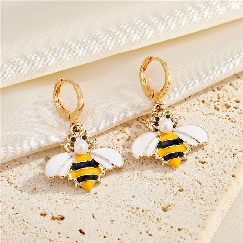 Européen Et Américain Nouvelle Personnalité De Bijoux Insecte Abeille En Trois Dimensions Boucles D'oreilles Créatives display picture 4